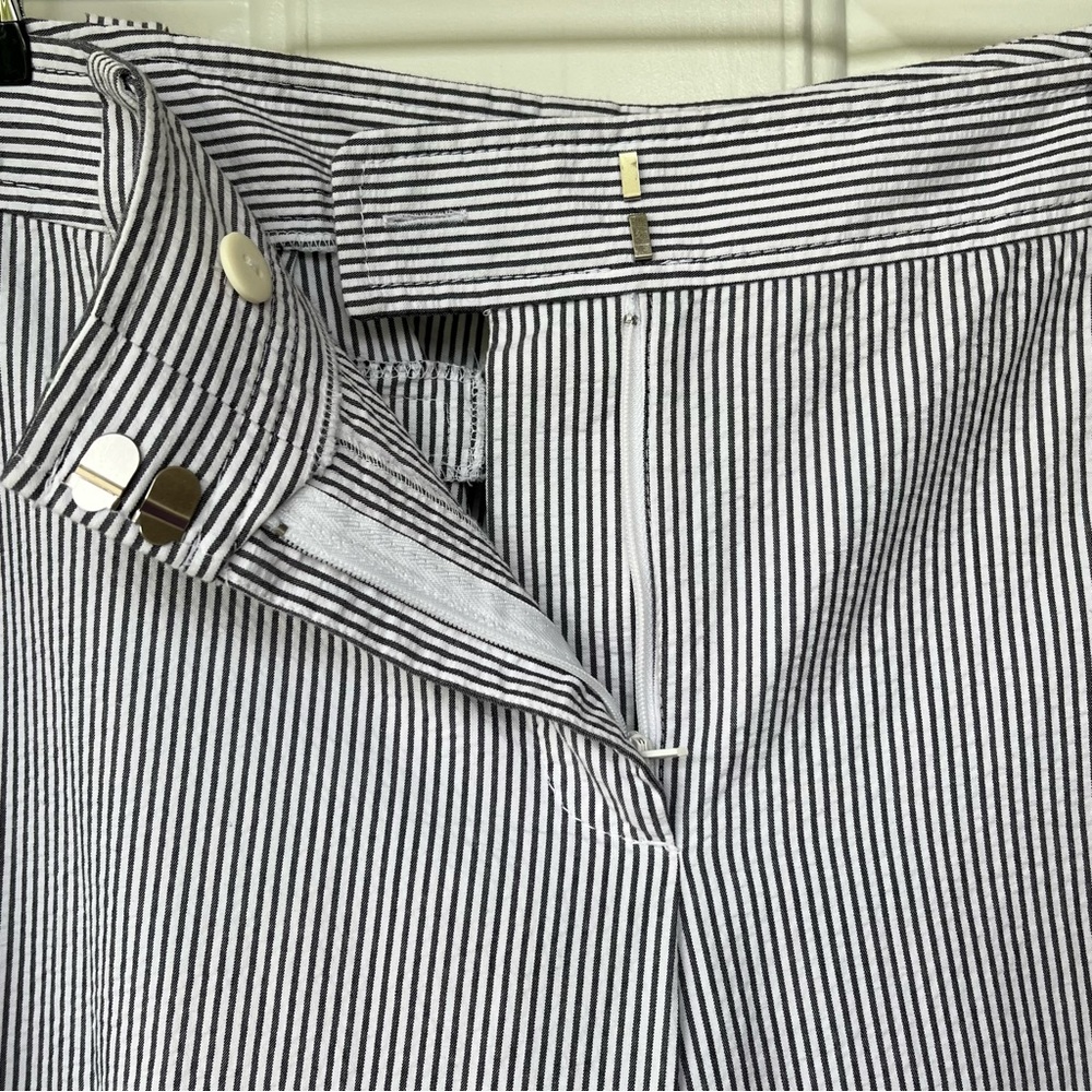 •LOFT• Julie Gray/White Seersucker Pants - Size 12 - Picture 3 of 6